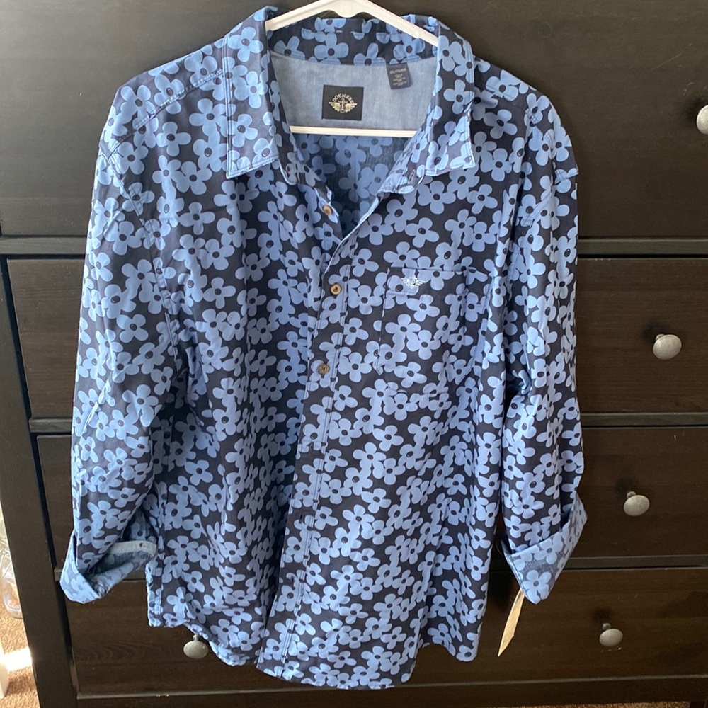 NWT Dockers Button Down